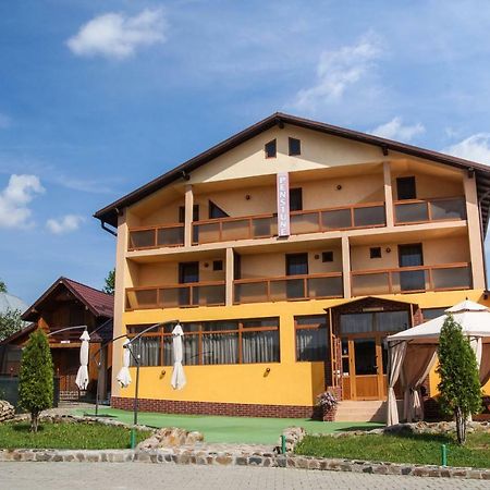 Hotel Pensiunea Nicol Valea Iasului Esterno foto