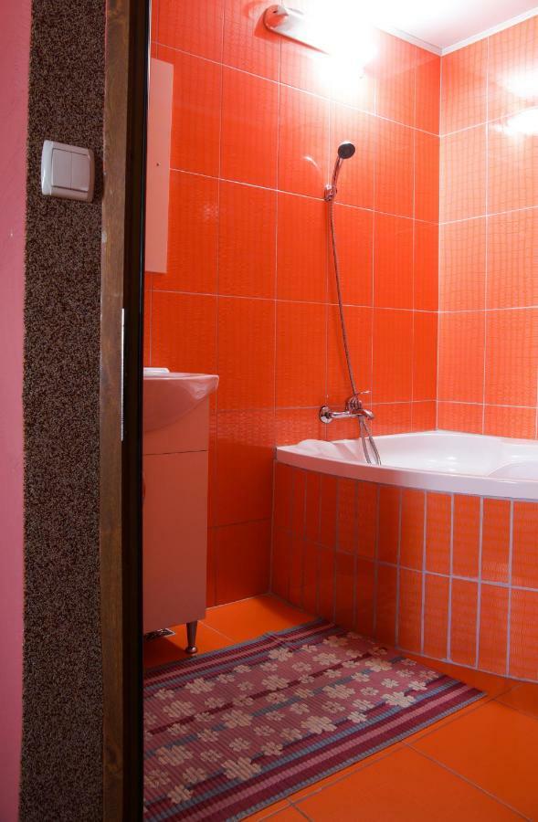 Hotel Pensiunea Nicol Valea Iasului Esterno foto