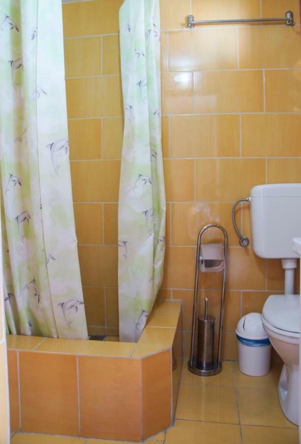 Hotel Pensiunea Nicol Valea Iasului Esterno foto